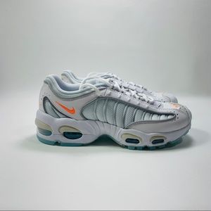 Nike Airmax Tailwind 4 Total Orange Size 8.5/7Y